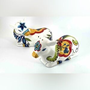 Pottery Barn Boca Espana Contemporary Hand Painted Cows Salt and Pepper Shakers